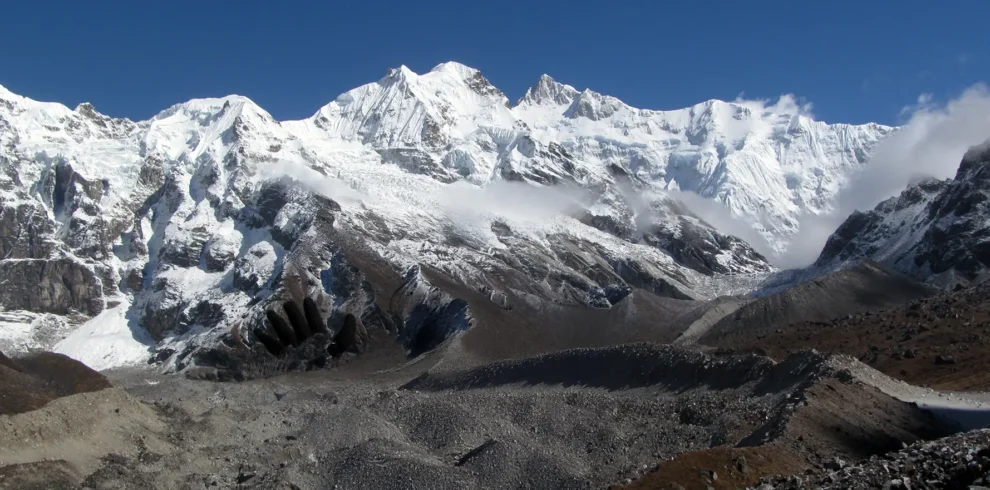 Panoramic view of snow-covered Kanchenjunga from Goechala Trek Viewpoint 1 in Sikkim